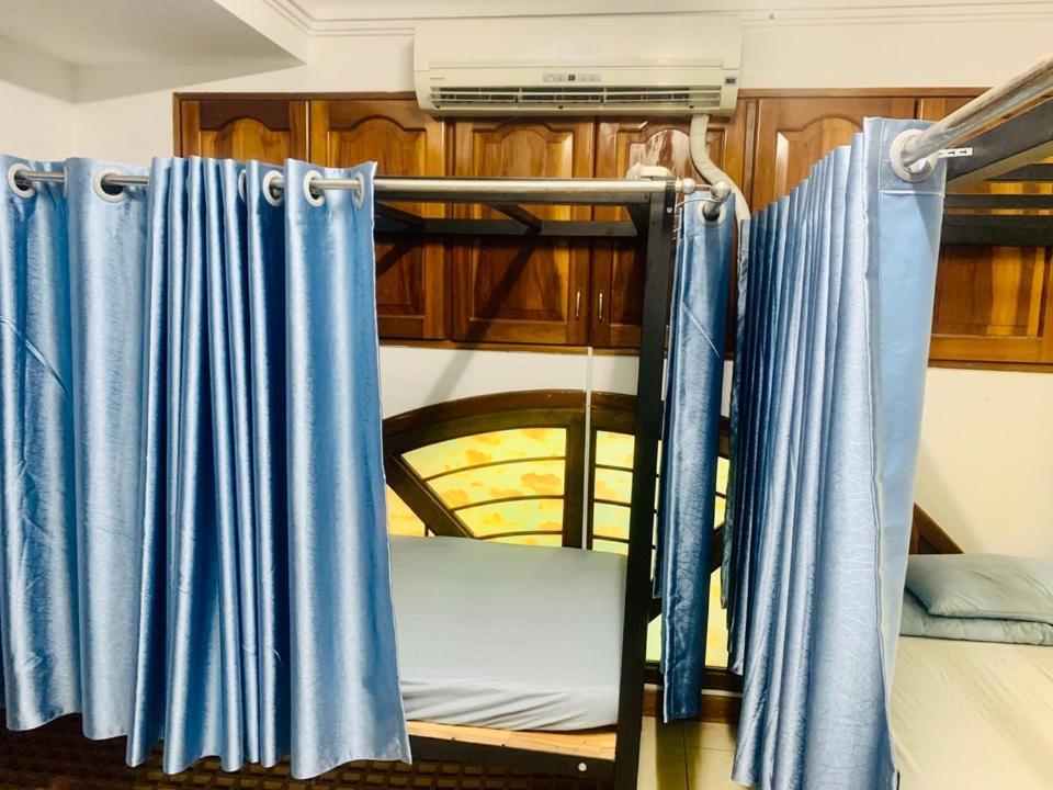 Sakura Hostel Saigon Ho Chi Minh-stad Buitenkant foto